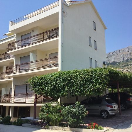Apartments And Rooms Mamic Dugi Rat Dış mekan fotoğraf